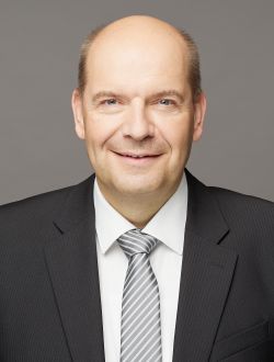 Dennis Adam